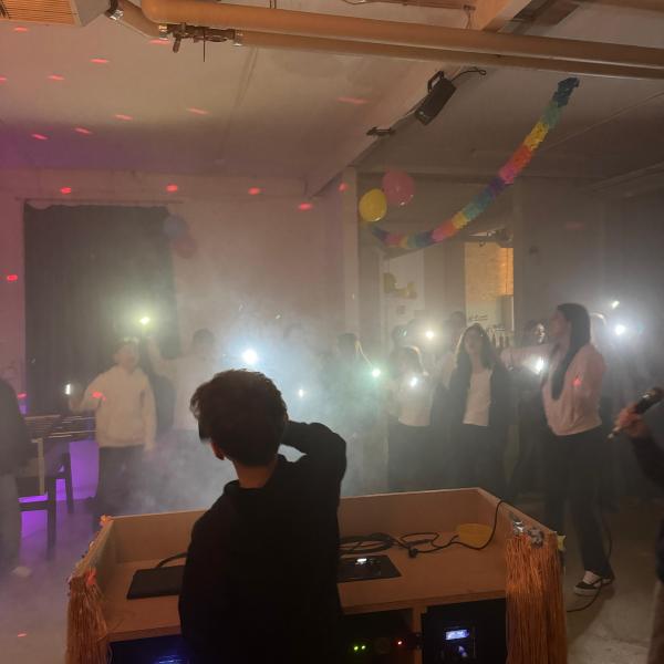 DJ Crew aus Jugendlichen